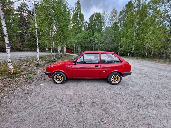 Ford Fiesta 4 of 6