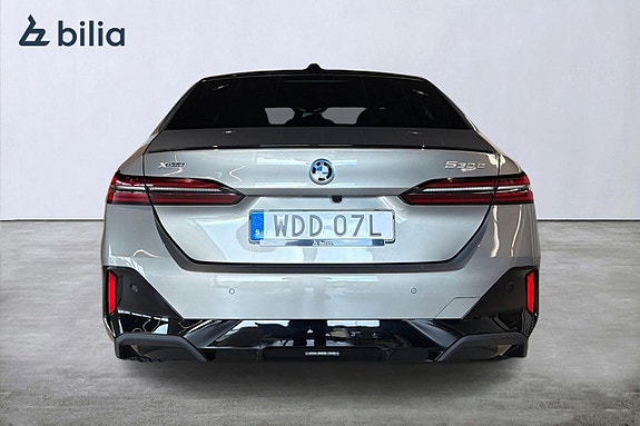 BMW 530e 4 of 18