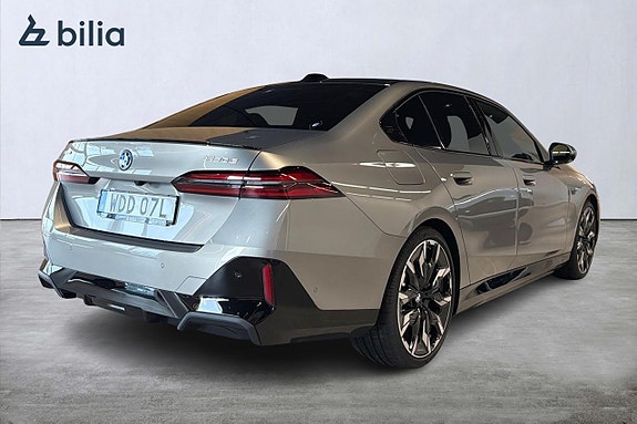 BMW 530e 17 of 18