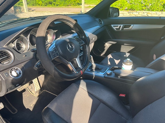 Mercedes-Benz C250 6 of 12