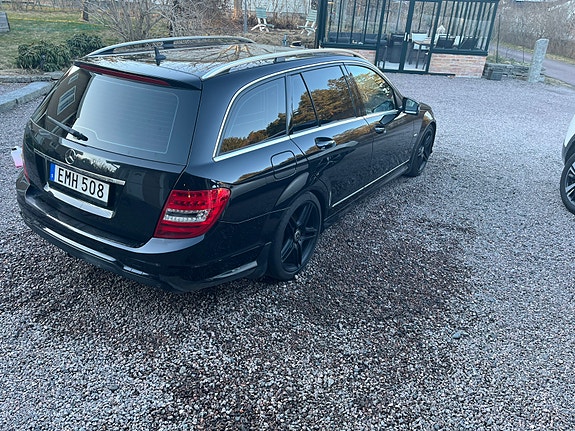 Mercedes-Benz C250 12 of 12