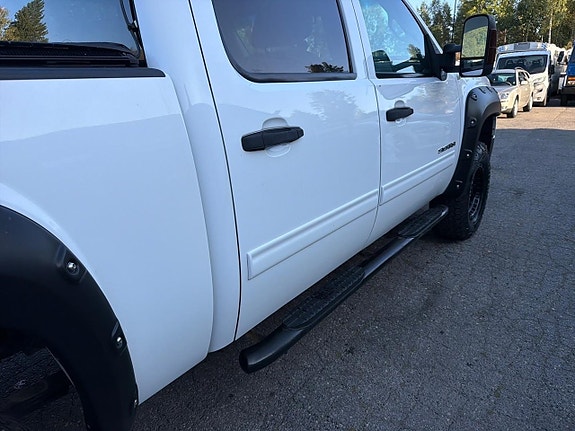 GMC Sierra 27 of 30