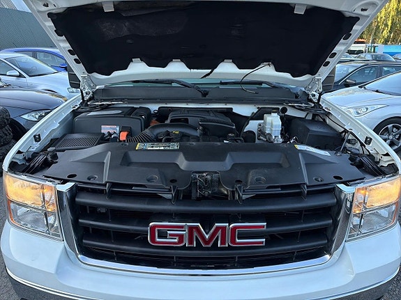 GMC Sierra 20 of 30