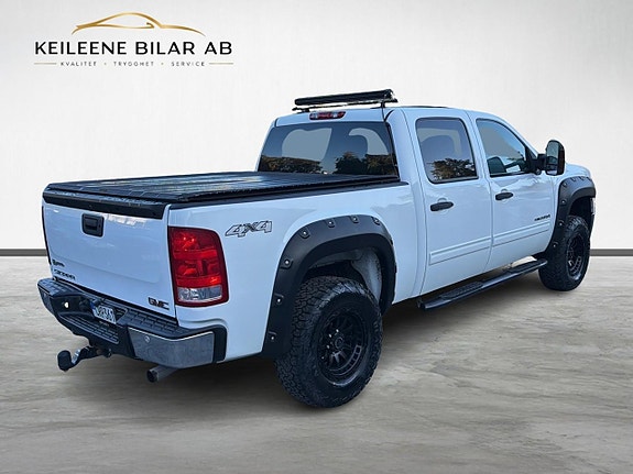 GMC Sierra 8 of 30