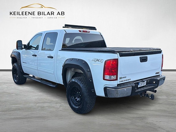 GMC Sierra 9 of 30