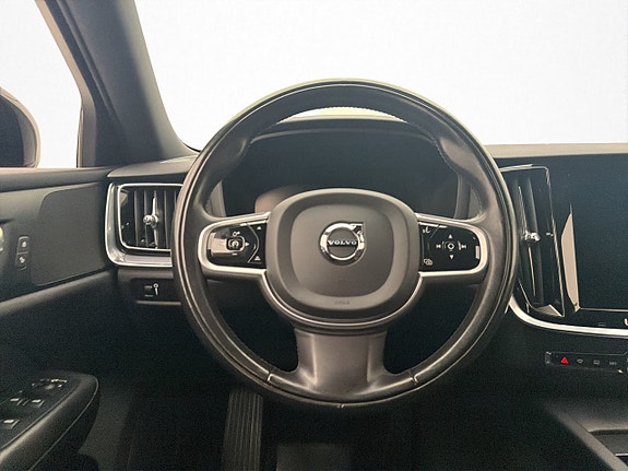Volvo V60 12 of 30