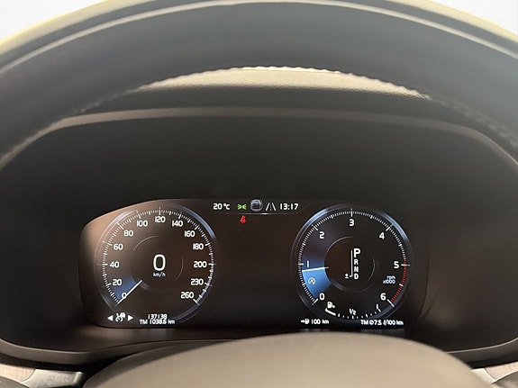 Volvo V60 14 of 30