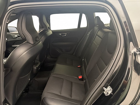 Volvo V60 26 of 30
