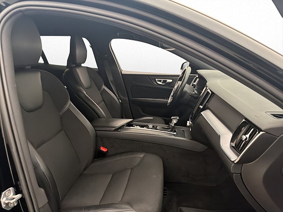 Volvo V60 24 of 30