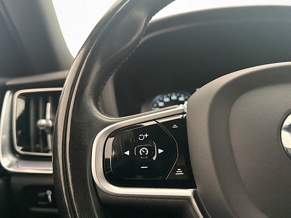 Volvo V60 13 of 30