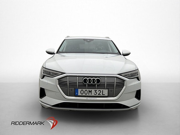 Audi e-tron 3 of 30