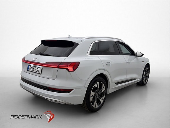 Audi e-tron 9 of 30