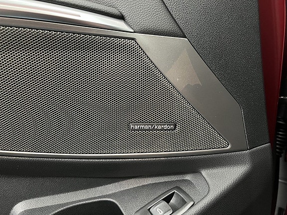 BMW M340i 10 of 16