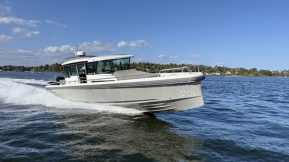 Axopar 37 Aft Cabin -2018