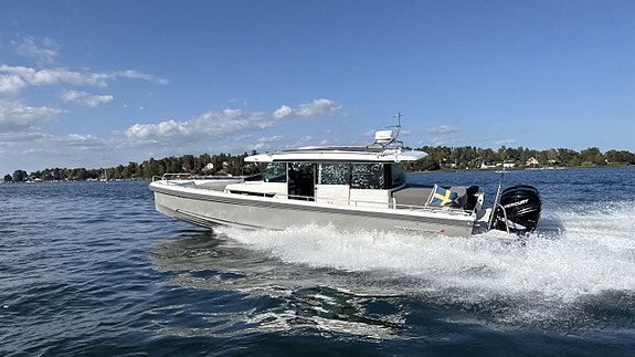 Axopar 37 Aft Cabin -2018 2 of 17