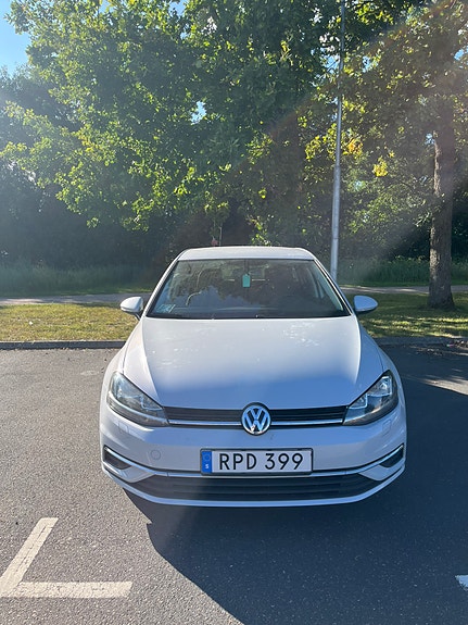Volkswagen Golf VII 2 of 4