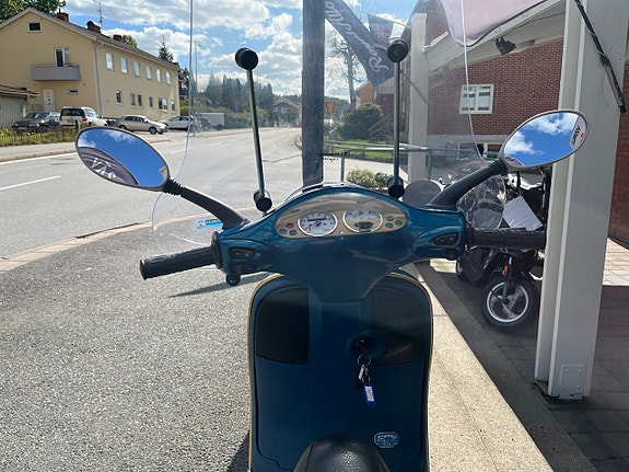 Vespa ET2 13 of 13