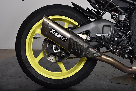 Yamaha MT-10 ABS / AKRAPOVIC / NYSERVAD ETC! 11 of 18