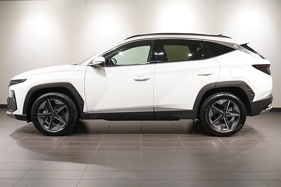 Hyundai Tucson 2 of 19