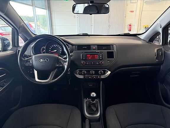 Kia Rio 8 of 14