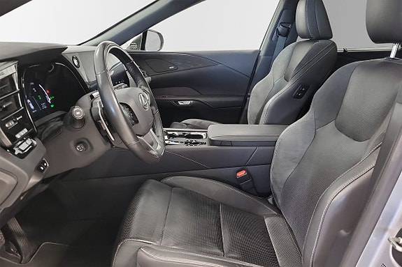 Lexus RX450h 6 of 15