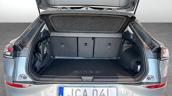 Volkswagen T-Roc 12 of 13
