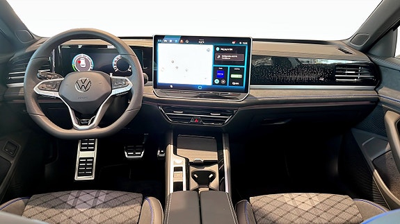 Volkswagen Passat 11 of 15