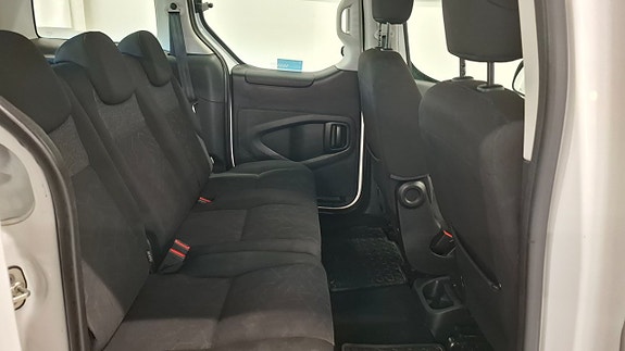 Peugeot Partner Tepee 10 of 13