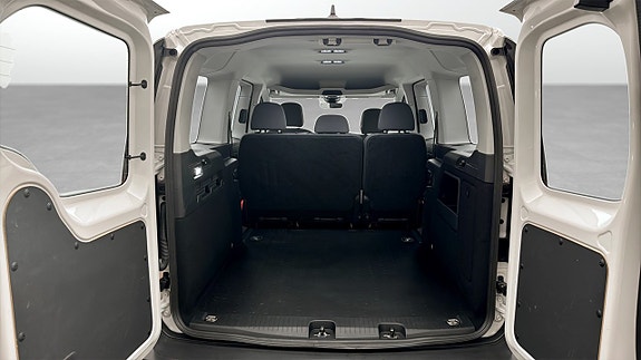 Volkswagen Caddy Maxi 12 of 18