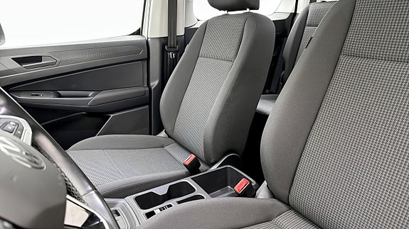 Volkswagen Caddy Maxi 8 of 18