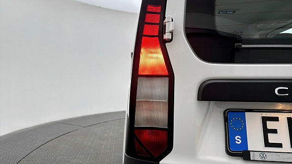 Volkswagen Caddy Maxi 18 of 18