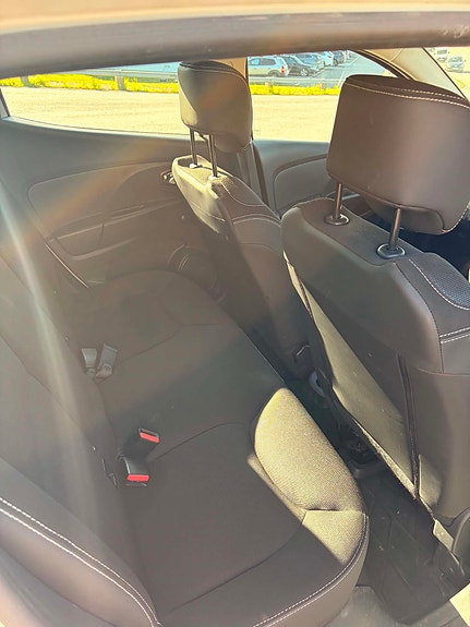 Renault Clio 7 of 11