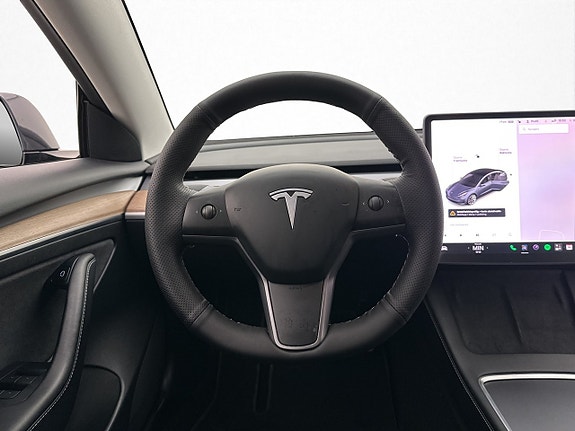 Tesla Model 3 16 of 30