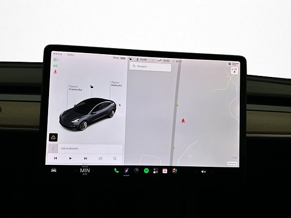 Tesla Model 3 22 of 30