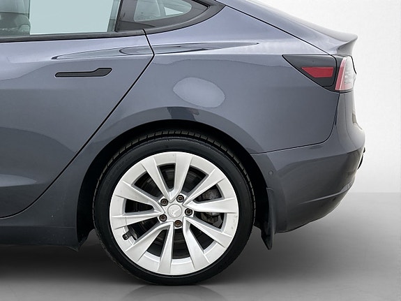Tesla Model 3 30 of 30