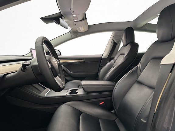Tesla Model 3 13 of 30