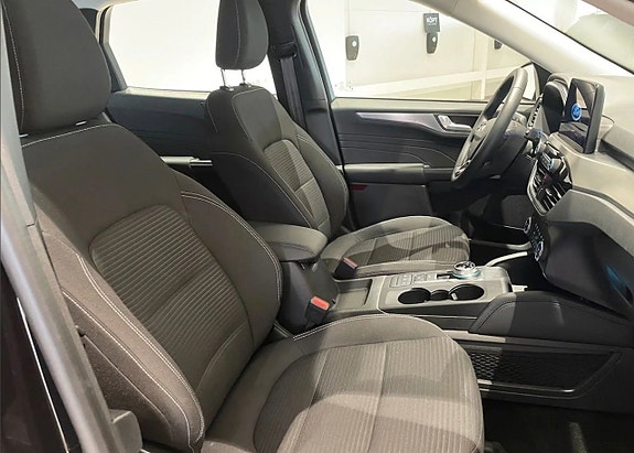 Ford Kuga 16 of 18