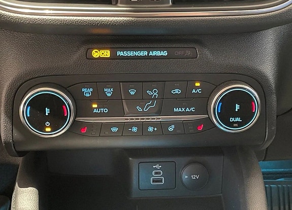 Ford Kuga 18 of 18