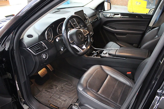 Mercedes-Benz GLE350 d 15 of 22