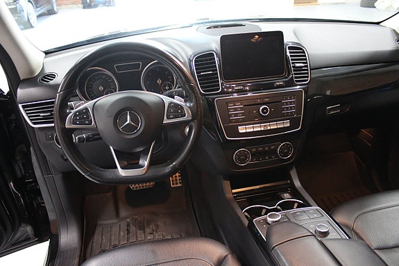 Mercedes-Benz GLE350 d 16 of 22