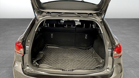 Mazda 6 10 of 12