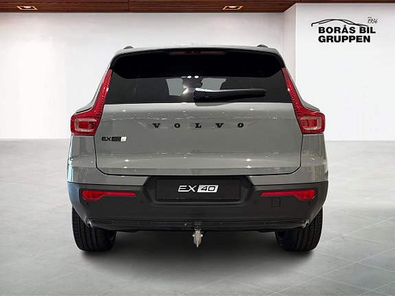 Volvo EX40 7 of 20