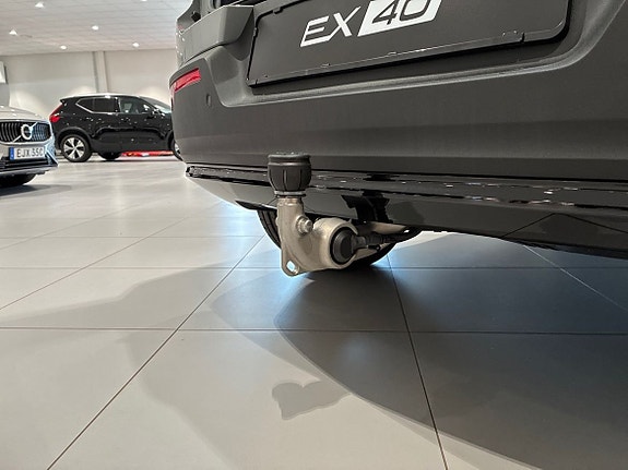 Volvo EX40 16 of 20