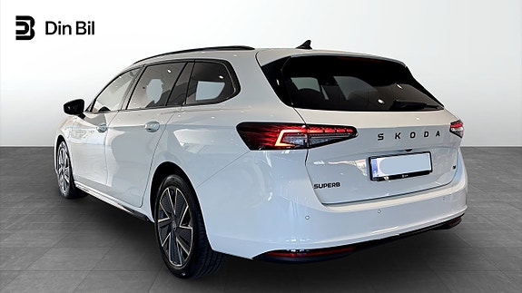 Skoda Superb 3 of 10