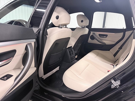 BMW 430i 13 of 29
