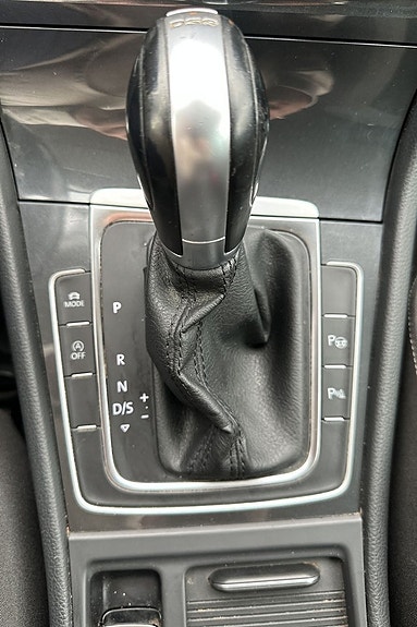 Volkswagen Golf Alltrack 16 of 26