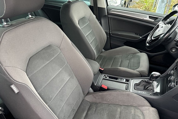 Volkswagen Golf Alltrack 8 of 26