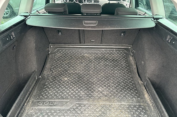 Volkswagen Golf Alltrack 26 of 26