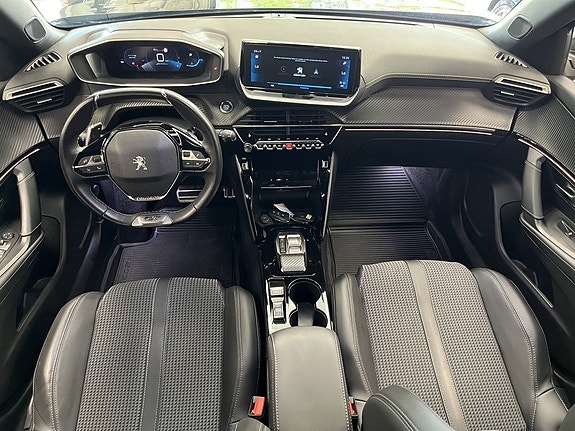 Peugeot 2008 10 of 18