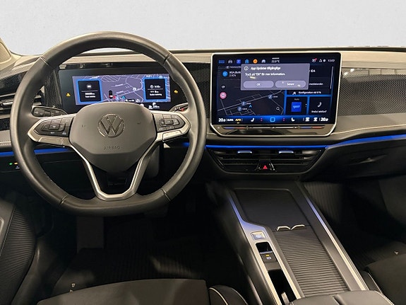Volkswagen Passat 9 of 15
